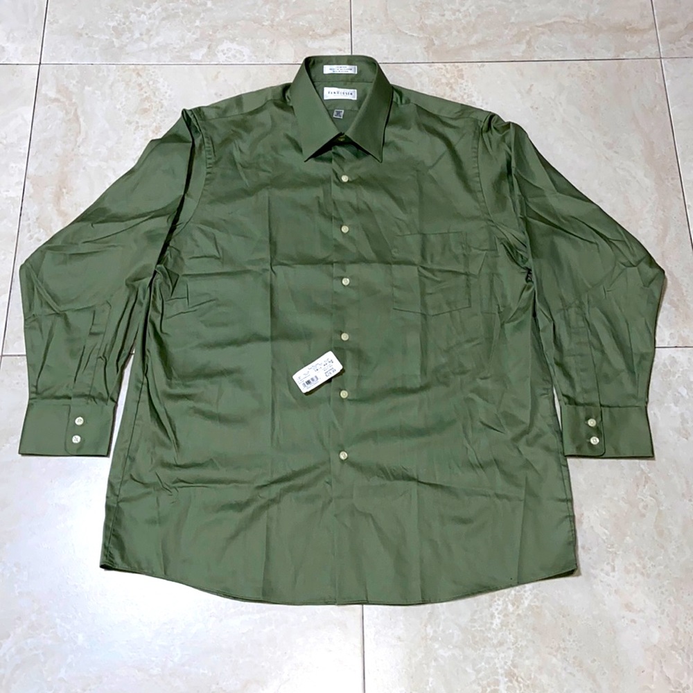 Van Heusen Long Sleeve Dress Shirt